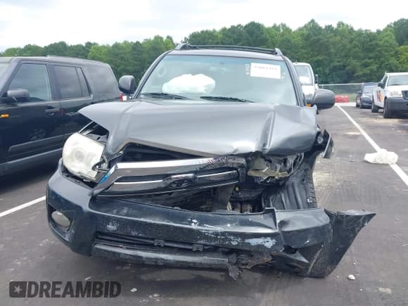 ✅ 2008 Toyota 4Runner SR5 • VIN: JTEZU14R18K007190 • Lot: 43011494. Listed on IAAI with 245,165 mi. Free auction sales archive from the USA and detailed vehicle history report at DreamBid. Image 13.