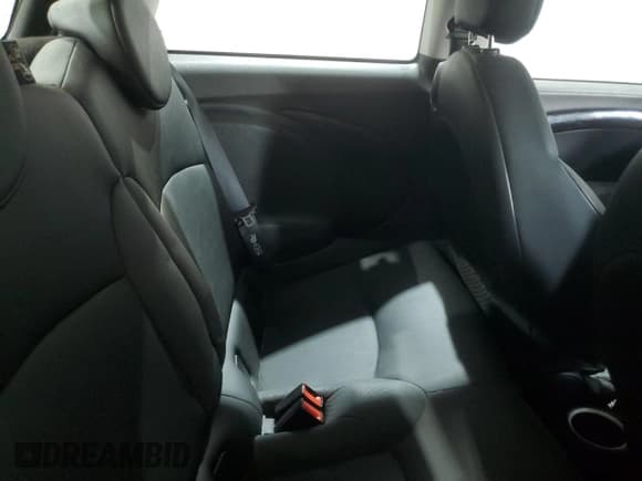 ✅ 2008 MINI Hardtop S • VIN: WMWMF73538TT88929 • Lot: 67611195. Wystawiony na Copart z przebiegiem 120 194 mil. Bezpłatny archiwum sprzedaży aukcyjnych z USA i szczegółowy raport historii pojazdu na DreamBid. Zdjęcie 10.