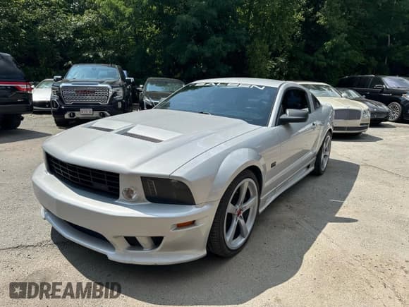 ✅ 2007 Ford Mustang GT Deluxe • VIN: 1ZVFT82H075200647 • Lot: 84895055. Wystawiony na Copart z przebiegiem 73 813 mil. Bezpłatny archiwum sprzedaży aukcyjnych z USA i szczegółowy raport historii pojazdu na DreamBid. Zdjęcie 2.
