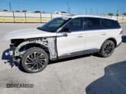 ✅ 2023 Lincoln Aviator Reserve • VIN: 5LM5J7XC3PGL09368 • Лот: 90718385. Опубликован ранее на Copart с пробегом 42 160 миль. Бесплатный доступ к архиву аукционных продаж из США и подробный отчёт об истории автомобиля на DreamBid. Изображение 1.