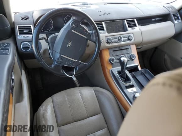 ✅ 2010 Land Rover Range Rover Sport HSE Lux • VIN: SALSK2D47AA232580 • Лот: 84036645. Опубликован ранее на Copart с пробегом 180 830 миль. Бесплатный доступ к архиву аукционных продаж из США и подробный отчёт об истории автомобиля на DreamBid. Изображение 8.