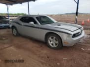 ✅ 2010 Dodge Challenger SE • VIN: 2B3CJ4DV8AH110509 • Lot: 86078855. Wystawiony na Copart z przebiegiem 98 770 mil. Bezpłatny archiwum sprzedaży aukcyjnych z USA i szczegółowy raport historii pojazdu na DreamBid. Zdjęcie 4.