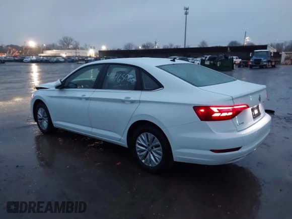 ✅ 2019 Volkswagen Jetta S • VIN: 3VWN57BU3KM244254 • Лот: 43765060. Опубликован ранее на IAAI с пробегом 74 620 миль. Бесплатный доступ к архиву аукционных продаж из США и подробный отчёт об истории автомобиля на DreamBid. Изображение 3.