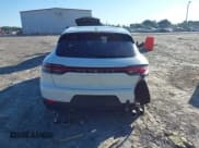 ✅ 2021 Porsche Macan • VIN: WP1AA2A59MLB08627 • Lot: 43028594. Wystawiony na IAAI z przebiegiem 30 803 mil. Bezpłatny archiwum sprzedaży aukcyjnych z USA i szczegółowy raport historii pojazdu na DreamBid. Zdjęcie 16.