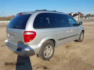 ✅ 2005 Dodge Caravan SXT • VIN: 1D4GP45R95B250750 • Lot: 43612912. Listed on IAAI with 169,671 mi. Free auction sales archive from the USA and detailed vehicle history report at DreamBid. Image 4.