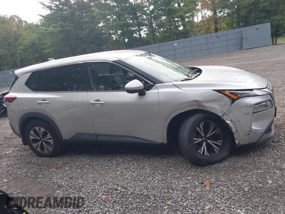 ✅ 2021 Nissan Rogue SV • VIN: 5N1AT3BBXMC681098 • Lot: 43272127. Listed on IAAI with 80,010 mi. Free auction sales archive from the USA and detailed vehicle history report at DreamBid. Image 13.