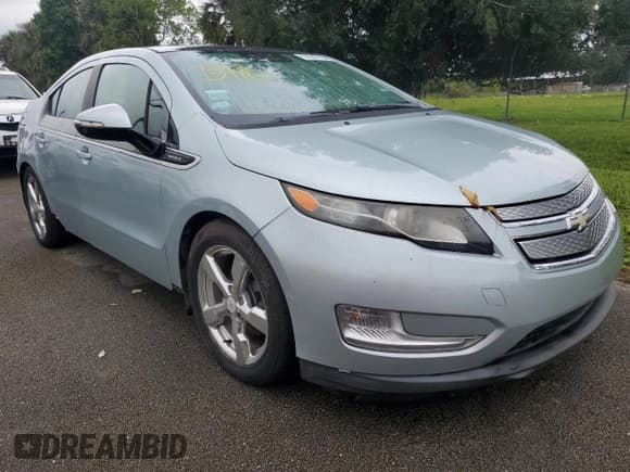 ✅ 2012 Chevrolet Volt • VIN: 1G1RD6E43CU100951 • Lot: 74367734. Wystawiony na Copart z przebiegiem Nie podano. Bezpłatny archiwum sprzedaży aukcyjnych z USA i szczegółowy raport historii pojazdu na DreamBid. Zdjęcie 4.