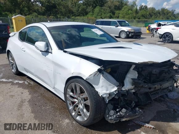 ✅ 2016 Hyundai Genesis Coupe Ultimate • VIN: KMHHU6KJ3GU132491 • Lot: 43395523. Wystawiony na IAAI z przebiegiem 74 543 mil. Bezpłatny archiwum sprzedaży aukcyjnych z USA i szczegółowy raport historii pojazdu na DreamBid. Zdjęcie 1.