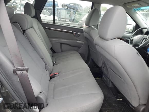 ✅ 2012 Hyundai Santa Fe GLS • VIN: 5XYZGDAB9CG107959 • Lot: 65865914. Listed on Copart with 147,889 mi. Free auction sales archive from the USA and detailed vehicle history report at DreamBid. Image 10.