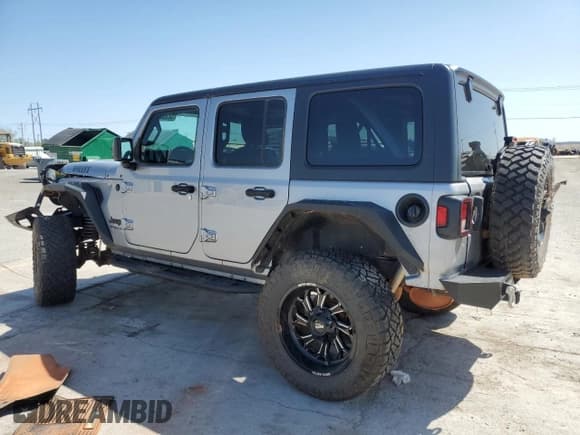 ✅ 2021 Jeep Wrangler Unlimited Willys • VIN: 1C4HJXDN6MW590786 • Лот: 52903845. Опубликован ранее на Copart с пробегом Не указан. Бесплатный доступ к архиву аукционных продаж из США и подробный отчёт об истории автомобиля на DreamBid. Изображение 2.