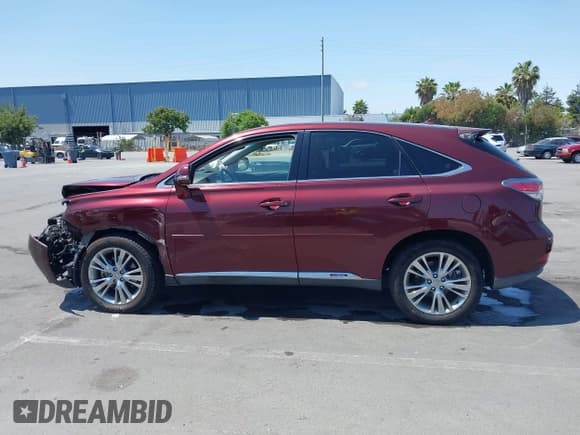 ✅ 2013 Lexus RX 450h • VIN: JTJZB1BA1D2409354 • Lot: 42472784. Listed on IAAI with 98,186 mi. Free auction sales archive from the USA and detailed vehicle history report at DreamBid. Image 14.