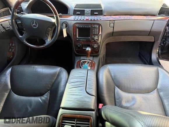 ✅ 2001 Mercedes-Benz S 600 • VIN: WDBNG78J61A166847 • Lot: 47702305. Wystawiony na Copart z przebiegiem 111 103 mil. Bezpłatny archiwum sprzedaży aukcyjnych z USA i szczegółowy raport historii pojazdu na DreamBid. Zdjęcie 9.