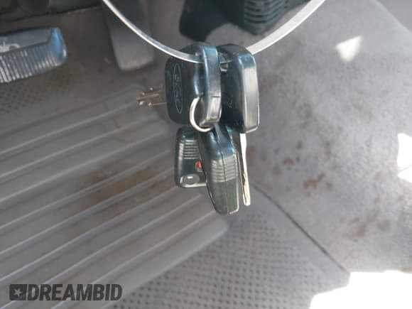 ✅ 2001 Ford F-150 XL • VIN: 1FTRX17W91NA84584 • Lot: 42122623. Listed on IAAI with Not provided. Free auction sales archive from the USA and detailed vehicle history report at DreamBid. Image 11.