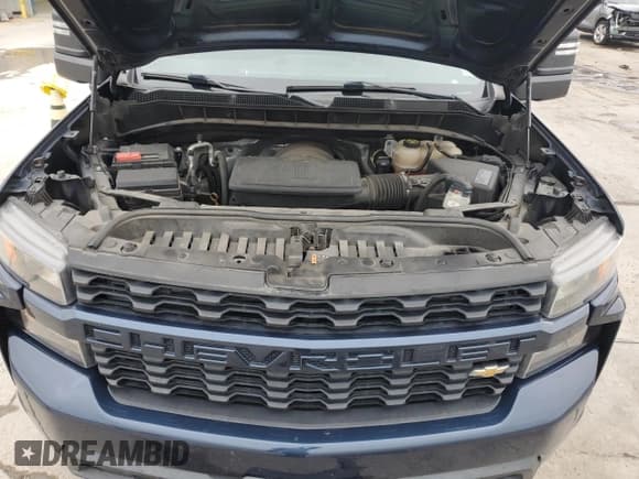 ✅ 2019 Chevrolet Silverado 1500 Custom • VIN: 3GCUYBEF1KG700224 • Lot: 79436234. Wystawiony na Copart z przebiegiem 81 814 mil. Bezpłatny archiwum sprzedaży aukcyjnych z USA i szczegółowy raport historii pojazdu na DreamBid. Zdjęcie 11.