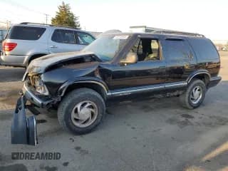 ✅ 1995 Chevrolet Blazer • VIN: 1GNDT13W2S2155114 • Lot: 48318855. Wystawiony na Copart z przebiegiem 206 643 mil. Bezpłatny archiwum sprzedaży aukcyjnych z USA i szczegółowy raport historii pojazdu na DreamBid. Zdjęcie 1.