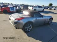 ✅ 2007 Pontiac Solstice GXP • VIN: 1G2MG35X77Y132421 • Lot: 82656285. Wystawiony na Copart z przebiegiem 257 671 mil. Bezpłatny archiwum sprzedaży aukcyjnych z USA i szczegółowy raport historii pojazdu na DreamBid. Zdjęcie 3.