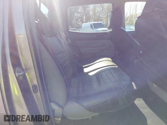 ✅ 2014 Toyota Tacoma • VIN: 5TFLU4ENXEX107441 • Lot: 43569911. Listed on IAAI with 183,301 mi. Free auction sales archive from the USA and detailed vehicle history report at DreamBid. Image 8.