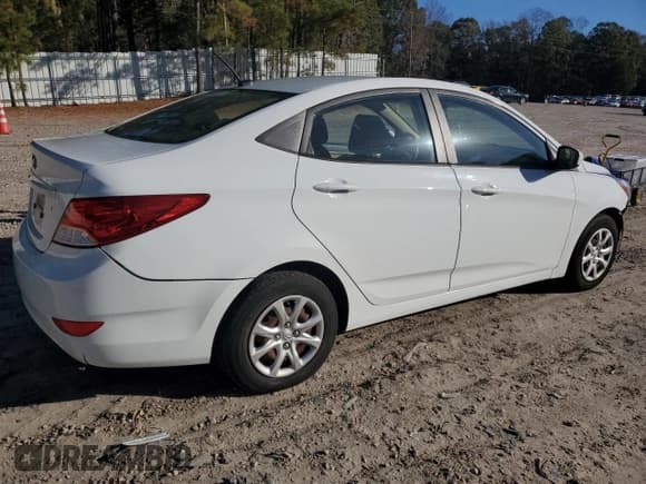✅ 2014 Hyundai Accent GLS • VIN: KMHCT4AE8EU701757 • Лот: 80267814. Опубликован ранее на Copart с пробегом 85 958 миль. Бесплатный доступ к архиву аукционных продаж из США и подробный отчёт об истории автомобиля на DreamBid. Изображение 3.