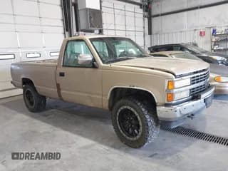 ✅ 1993 Chevrolet Silverado 1500 • VIN: 1GCEK14K4PZ184804 • Лот: 42698079. Опубликован ранее на IAAI с пробегом 250 691 миль. Бесплатный доступ к архиву аукционных продаж из США и подробный отчёт об истории автомобиля на DreamBid. Изображение 1.