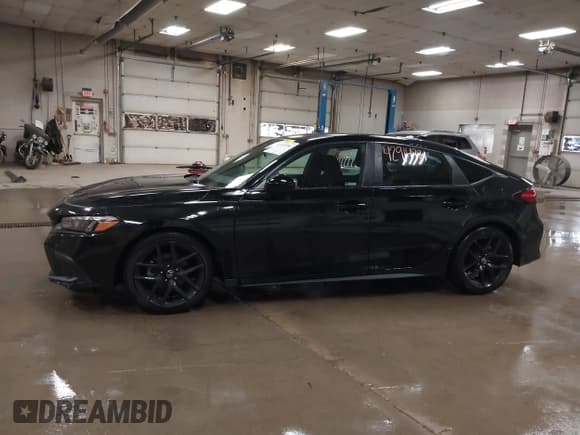 ✅ 2024 Honda Civic Sport • VIN: 19XFL2H84RE030565 • Lot: 42914981. Listed on IAAI with 16,234 mi. Free auction sales archive from the USA and detailed vehicle history report at DreamBid. Image 14.