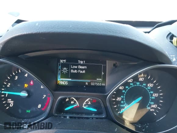 ✅ 2016 Ford Escape SE • VIN: 1FMCU9G98GUA28086 • Lot: 43667528. Listed on IAAI with 27,553 mi. Free auction sales archive from the USA and detailed vehicle history report at DreamBid. Image 7.