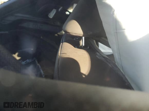 ✅ 2024 Lexus RX 350h Luxury • VIN: 2T2BBMCA4RC031832 • Lot: 93205355. Wystawiony na Copart z przebiegiem Nie podano. Bezpłatny archiwum sprzedaży aukcyjnych z USA i szczegółowy raport historii pojazdu na DreamBid. Zdjęcie 11.