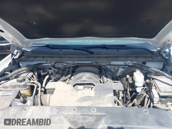 ✅ 2018 Chevrolet Silverado 1500 Work Truck • VIN: 1GCRCNEC5JZ140850 • Lot: 42000979. Wystawiony na IAAI z przebiegiem 121 487 mil. Bezpłatny archiwum sprzedaży aukcyjnych z USA i szczegółowy raport historii pojazdu na DreamBid. Zdjęcie 10.