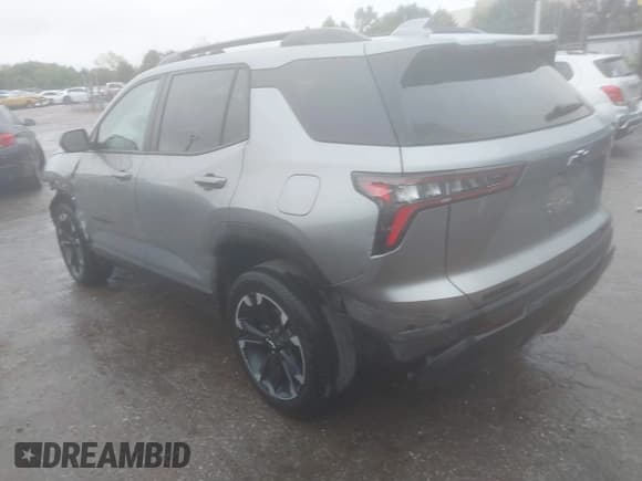 ✅ 2025 Chevrolet Equinox FWD RS • VIN: 3GNAXLEG1SL173319 • Lot: 43038770. Wystawiony na IAAI z przebiegiem 15 146 mil. Bezpłatny archiwum sprzedaży aukcyjnych z USA i szczegółowy raport historii pojazdu na DreamBid. Zdjęcie 3.