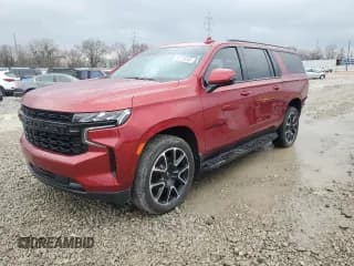 ✅ 2023 Chevrolet Suburban RST • VIN: 1GNSKEKD5PR354447 • Lot: 45123445. Wystawiony na Copart z przebiegiem 19 521 mil. Bezpłatny archiwum sprzedaży aukcyjnych z USA i szczegółowy raport historii pojazdu na DreamBid. Zdjęcie 1.