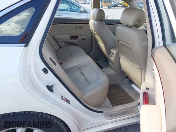 2006 Hyundai Azera SE with VIN KMHFC46F36A120653, listed as a IAAI auction lot 41729959 with 133,083 mi miles and . Bid and sale history available at DreamBid. Image 8.