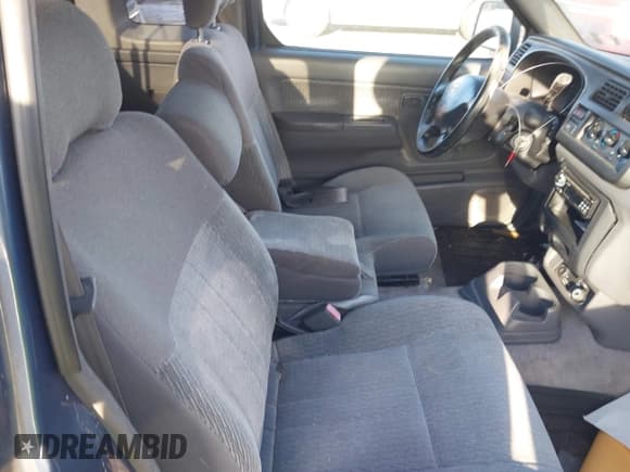 ✅ 2000 Nissan Frontier XE • VIN: 1N6DD26S9YC428084 • Lot: 41375183. Listed on IAAI with Not provided. Free auction sales archive from the USA and detailed vehicle history report at DreamBid. Image 5.