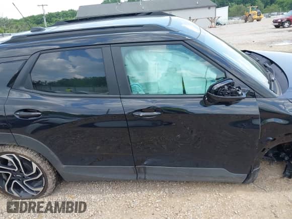 2025 Chevrolet TrailBlazer RS с VIN KL79MUSL5SB080135, выставлен на аукционе IAAI как лот 42618033 с пробегом 14 074 миль миль и . История ставок и продаж доступна на DreamBid. Изображение 14.