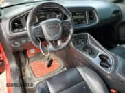 ✅ 2016 Dodge Challenger R/T • VIN: 2C3CDZBT6GH114091 • Lot: 67924634. Wystawiony na Copart z przebiegiem 68 874 mil. Bezpłatny archiwum sprzedaży aukcyjnych z USA i szczegółowy raport historii pojazdu na DreamBid. Zdjęcie 8.