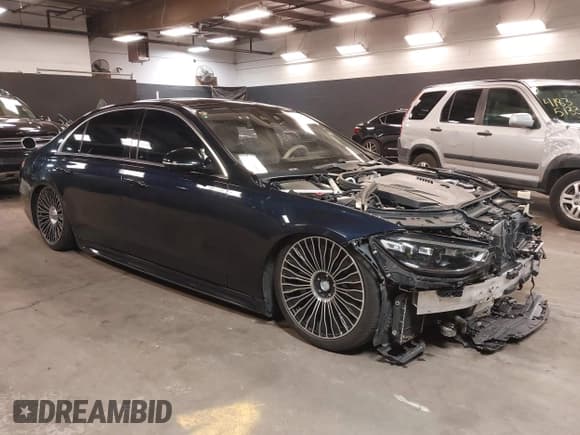 ✅ 2022 Mercedes-Benz S 580 • VIN: W1K6G7GB7NA155304 • Lot: 41783600. Listed on IAAI with 57,739 mi. Free auction sales archive from the USA and detailed vehicle history report at DreamBid. Image 1.