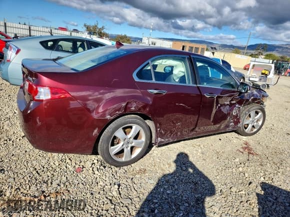 ✅ 2009 Acura TSX • VIN: JH4CU26639C022612 • Lot: 93465405. Listed on Copart with 161,988 mi. Free auction sales archive from the USA and detailed vehicle history report at DreamBid. Image 3.