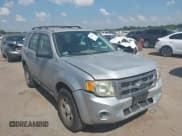 ✅ 2008 Ford Escape XLS • VIN: 1FMCU02Z18KE48935 • Lot: 43370414. Wystawiony na IAAI z przebiegiem 157 981 mil. Bezpłatny archiwum sprzedaży aukcyjnych z USA i szczegółowy raport historii pojazdu na DreamBid. Zdjęcie 1.