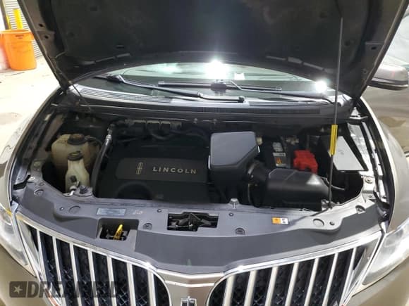 ✅ 2012 Lincoln MKX • VIN: 2LMDJ8JK7CBL09531 • Lot: 90511575. Wystawiony na Copart z przebiegiem 197 324 mil. Bezpłatny archiwum sprzedaży aukcyjnych z USA i szczegółowy raport historii pojazdu na DreamBid. Zdjęcie 12.