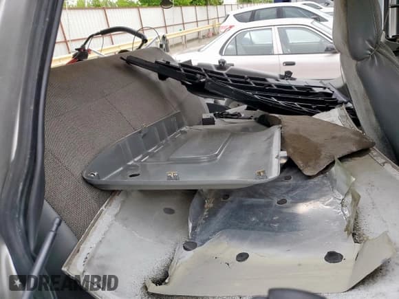 ✅ 2003 Ford Econoline Passenger XL • VIN: 1FMRE11283HB97483 • Lot: 59074805. Listed on Copart with Not provided. Free auction sales archive from the USA and detailed vehicle history report at DreamBid. Image 11.