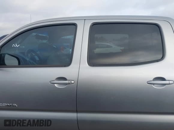 ✅ 2014 Toyota Tacoma PreRunner • VIN: 3TMJU4GN5EM164804 • Лот: 43757253. Опубликован ранее на IAAI с пробегом 166 764 миль. Бесплатный доступ к архиву аукционных продаж из США и подробный отчёт об истории автомобиля на DreamBid. Изображение 14.