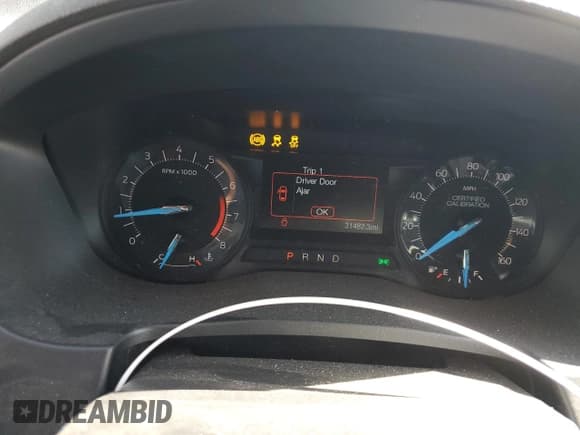 ✅ 2018 Ford Police Interceptor Utility • VIN: 1FM5K8AR3JGB20293 • Lot: 84814265. Listed on Copart with 31,482 mi. Free auction sales archive from the USA and detailed vehicle history report at DreamBid. Image 9.