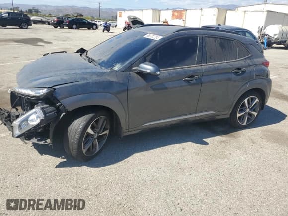 ✅ 2019 Hyundai Kona Ultimate • VIN: KM8K53A5XKU378758 • Лот: 68904724. Опубликован ранее на Copart с пробегом 99 999 миль. Бесплатный доступ к архиву аукционных продаж из США и подробный отчёт об истории автомобиля на DreamBid. Изображение 1.