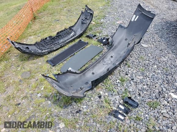 ✅ 2018 Audi A5 Sportback Premium Plus • VIN: WAUBNCF51JA064250 • Lot: 67896905. Wystawiony na Copart z przebiegiem 82 399 mil. Bezpłatny archiwum sprzedaży aukcyjnych z USA i szczegółowy raport historii pojazdu na DreamBid. Zdjęcie 12.