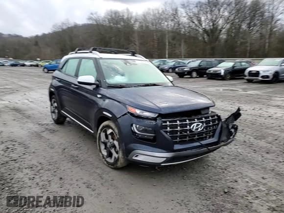 ✅ 2021 Hyundai Venue Denim • VIN: KMHRC8A30MU120607 • Lot: 86898884. Listed on Copart with 28,681 mi. Free auction sales archive from the USA and detailed vehicle history report at DreamBid. Image 11.