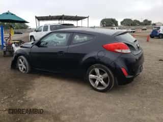 2013 Hyundai Veloster w/Black Int с VIN KMHTC6AD8DU179620, выставлен на аукционе Copart как лот 73060234 с пробегом 149 425 миль миль и Списание • Salvage title. История ставок и продаж доступна на DreamBid. Изображение 2.