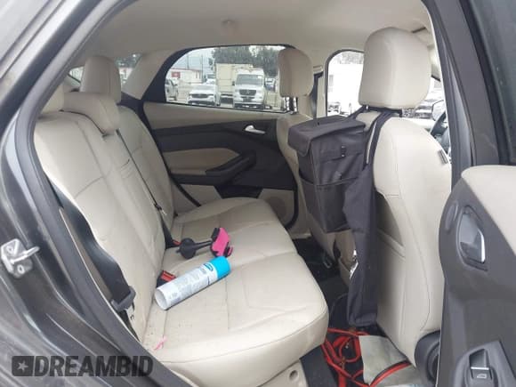 ✅ 2016 Ford Focus Electric • VIN: 1FADP3R41GL363233 • Лот: 43685721. Опубликован ранее на IAAI с пробегом Не указан. Бесплатный доступ к архиву аукционных продаж из США и подробный отчёт об истории автомобиля на DreamBid. Изображение 8.