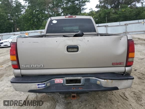 ✅ 2002 GMC Sierra 1500HD SLE • VIN: 1GTGK13U92F116679 • Lot: 70027395. Wystawiony na Copart z przebiegiem Nie podano. Bezpłatny archiwum sprzedaży aukcyjnych z USA i szczegółowy raport historii pojazdu na DreamBid. Zdjęcie 6.