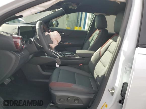 ✅ 2026 Chevrolet Equinox FWD RS • VIN: 3GNAXLEG5TL205447 • Lot: 91673865. Listed on Copart with 1,306 mi. Free auction sales archive from the USA and detailed vehicle history report at DreamBid. Image 7.