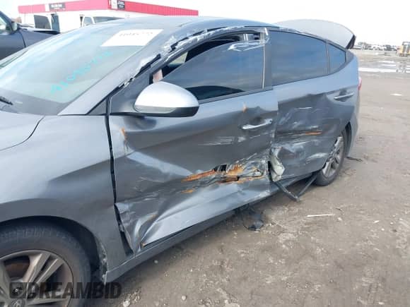 2018 Hyundai Elantra Limited with VIN 5NPD84LF9JH272276, listed as a IAAI auction lot 41045772 with 87,700 mi miles and . Bid and sale history available at DreamBid. Image 6.