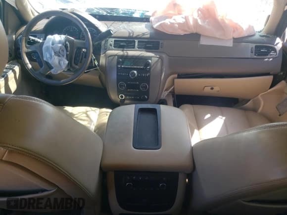 ✅ 2011 Chevrolet Suburban LT • VIN: 1GNSKJE36BR334082 • Lot: 85940265. Listed on Copart with 218,878 mi. Free auction sales archive from the USA and detailed vehicle history report at DreamBid. Image 8.