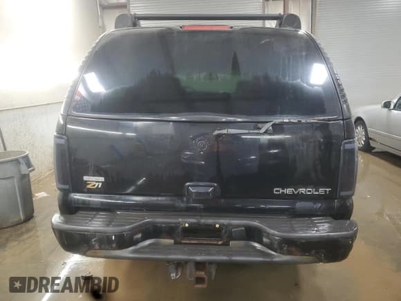 ✅ 2004 Chevrolet Suburban Z71 • VIN: 3GNFK16Z54G233879 • Лот: 87713175. Опубликован ранее на Copart с пробегом 155 438 миль. Бесплатный доступ к архиву аукционных продаж из США и подробный отчёт об истории автомобиля на DreamBid. Изображение 6.